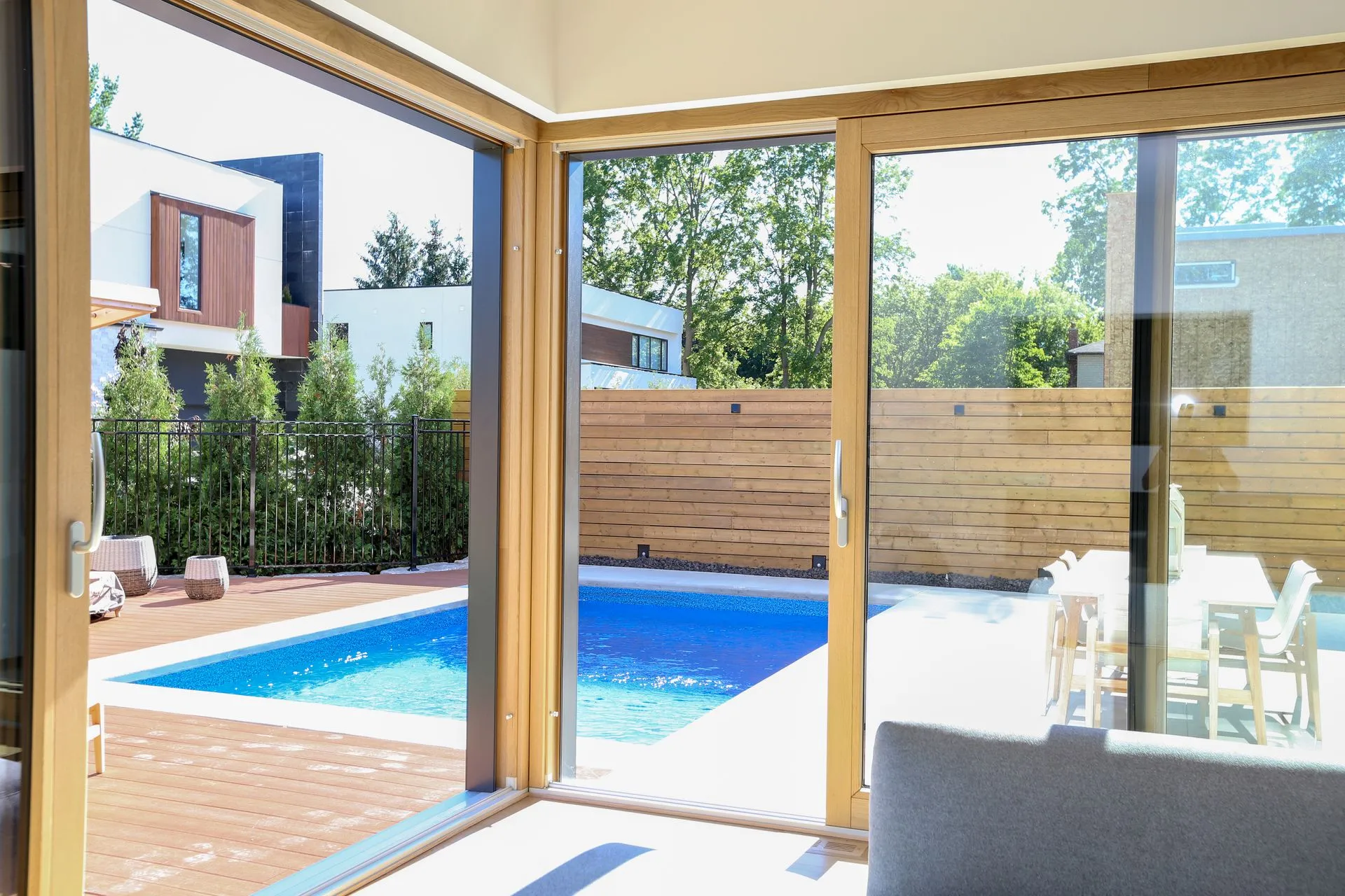RavenWindowsUniluxLiftandSlideDoor2880w KTK Home Boutique