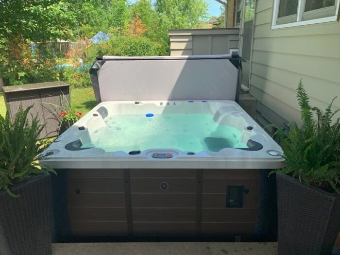 Erie Hot Tub